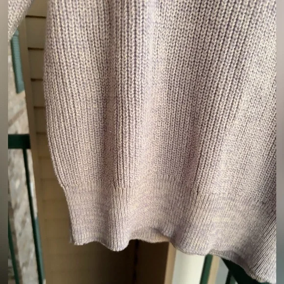 🆕 Levi’s Lavender Waffle Knit Sweater Soft Cotton Blend Cozy Ribbed Knit Size M - Picture 8 of 16